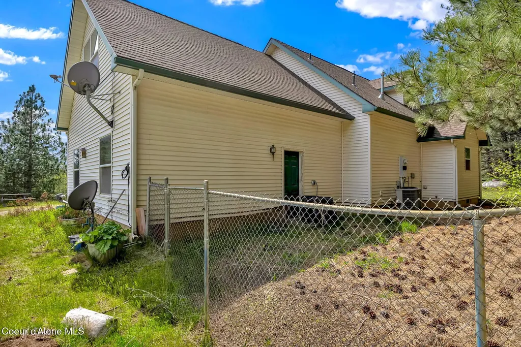 2676 E Canton Lane Harrison ID 83833