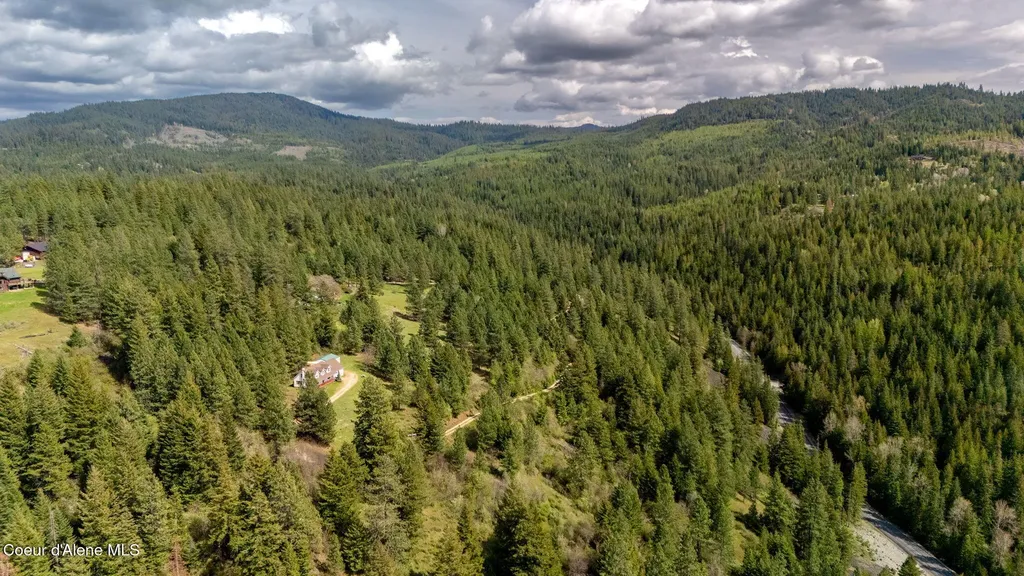 2676 E Canton Lane Harrison ID 83833