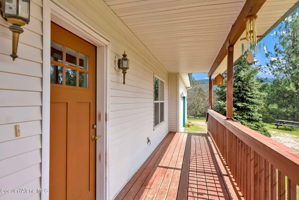 2676 E Canton Lane Harrison ID 83833