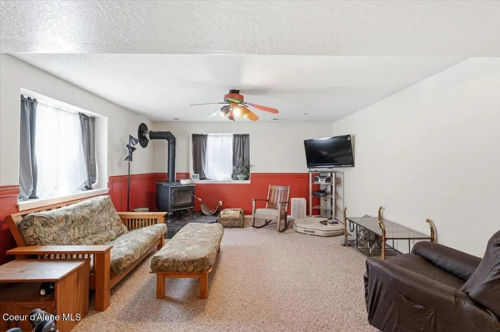 222 E Remington Road Athol ID 83801
