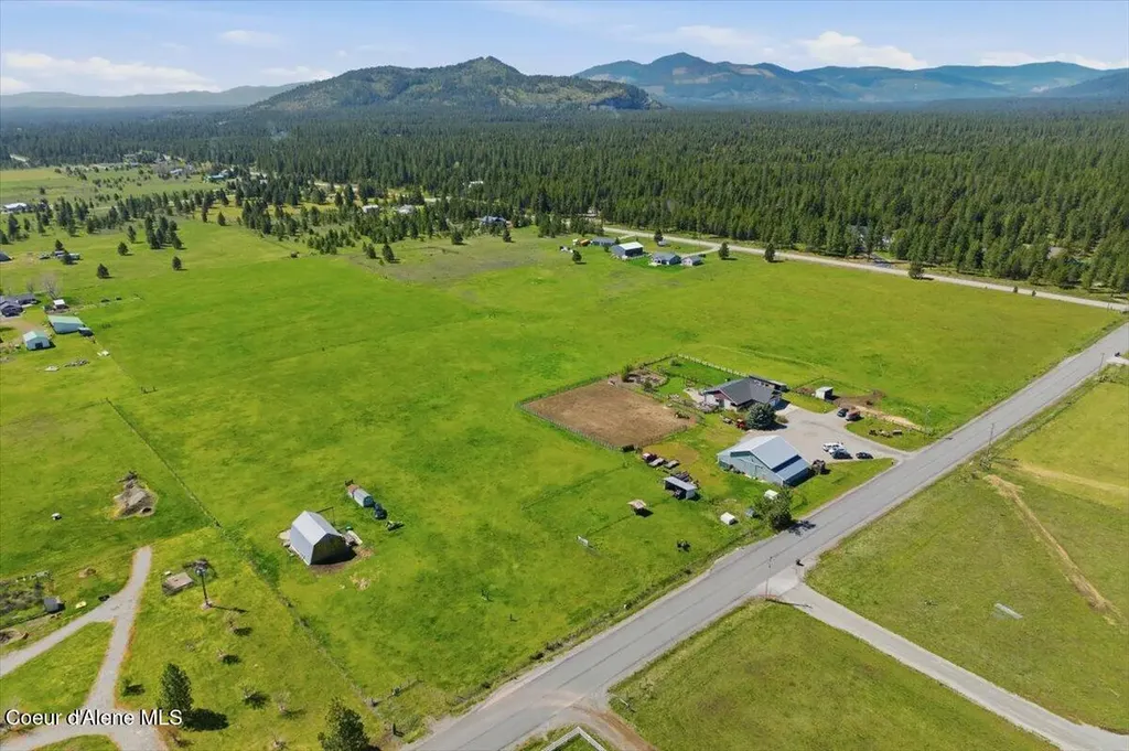 222 E Remington Road Athol ID 83801