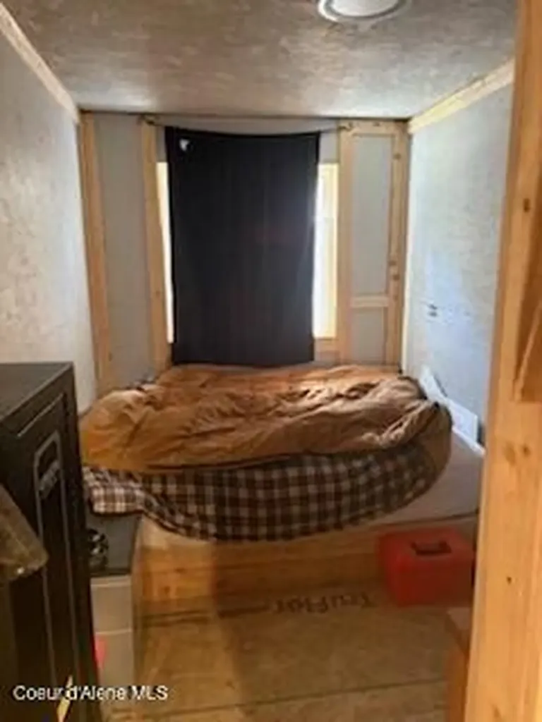 161 E Kamloop Avenue E Bayview ID 83803
