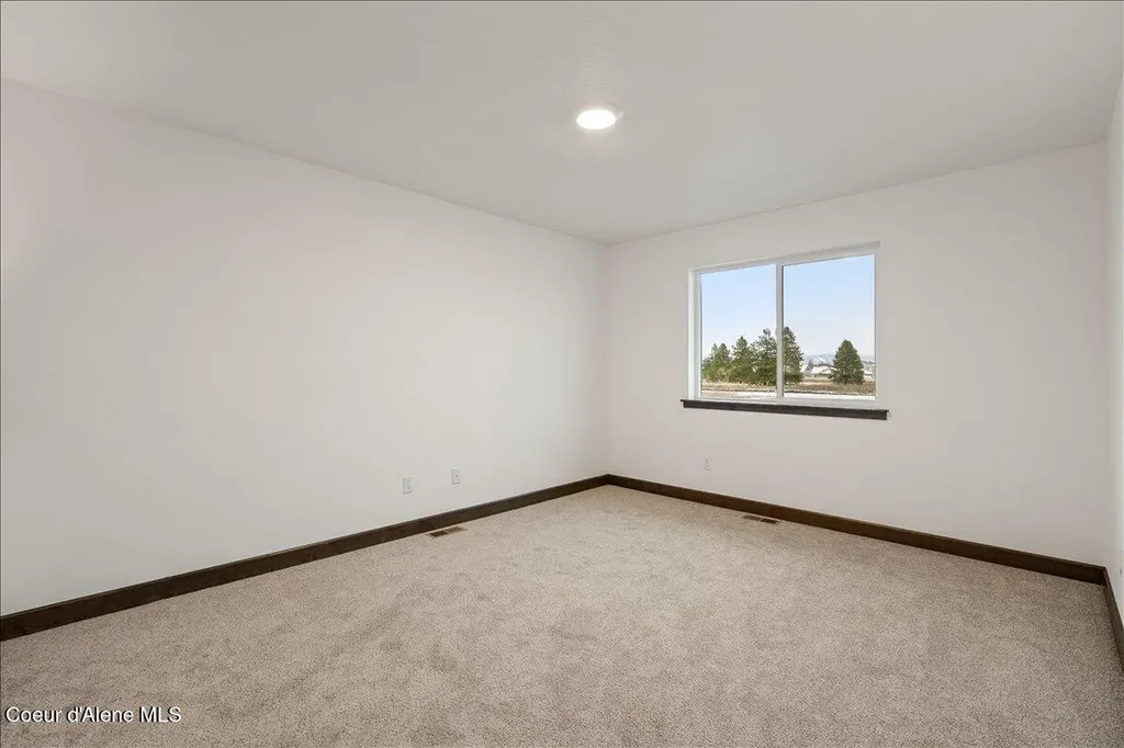 2865 E Cinder Avenue Post Falls ID 83854