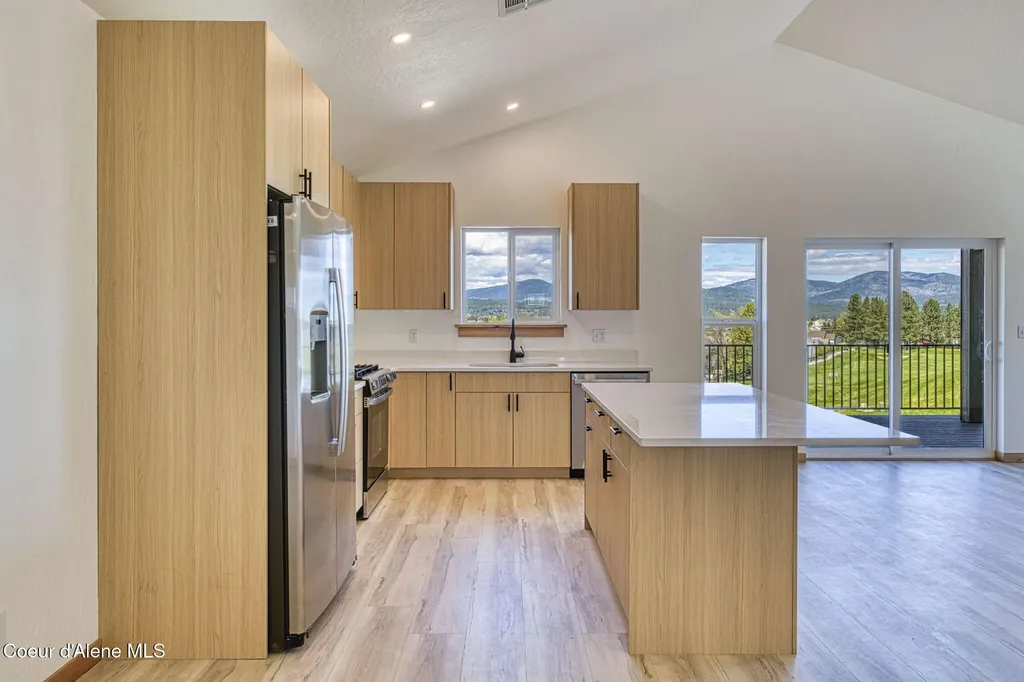 3596 N Blaze Loop Post Falls ID 83854