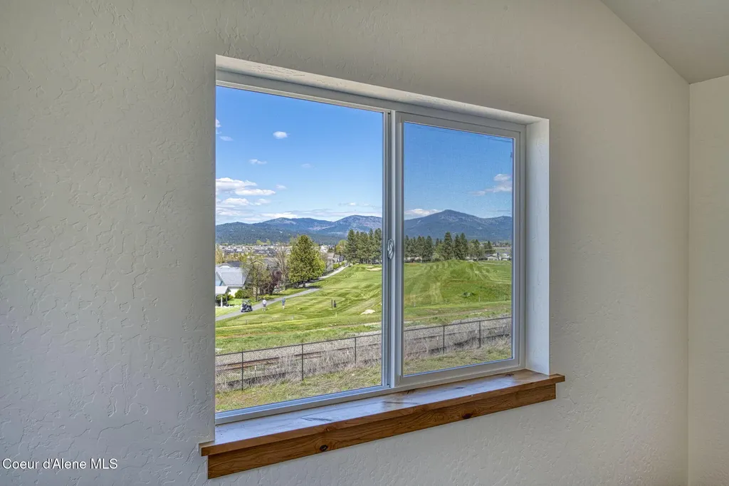 3596 N Blaze Loop Post Falls ID 83854