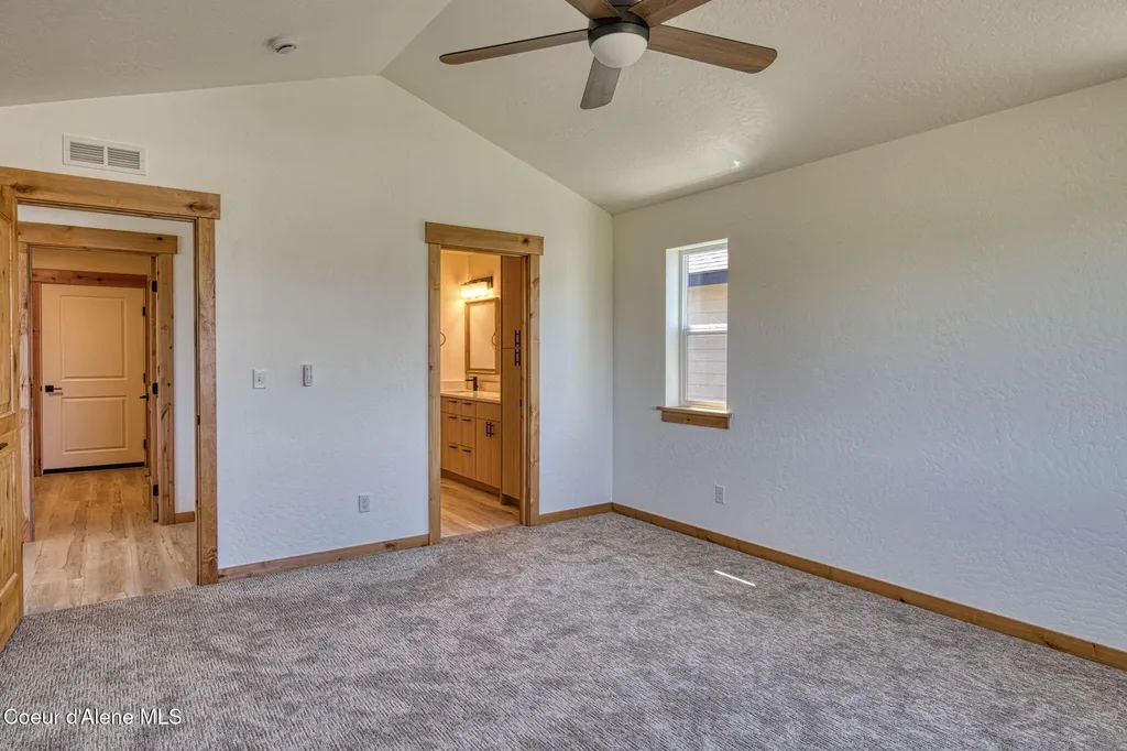 3596 N Blaze Loop Post Falls ID 83854