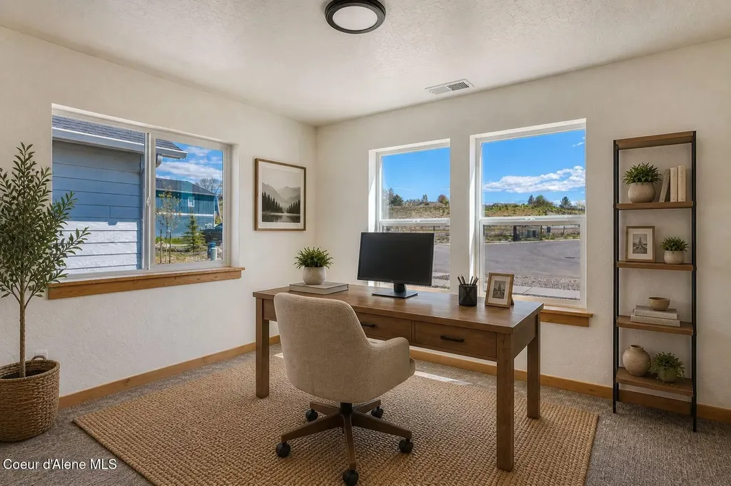 3596 N Blaze Loop Post Falls ID 83854