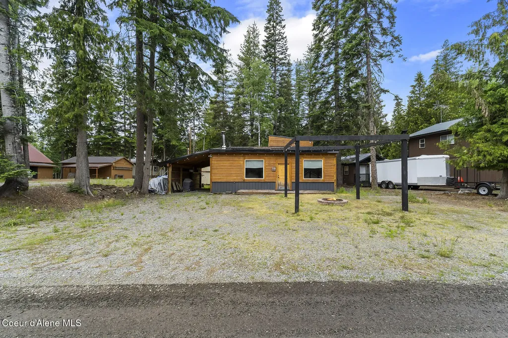 118 Timber Lane Nordman ID 83848