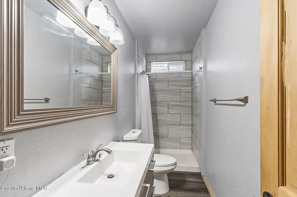 118 Timber Lane Nordman ID 83848