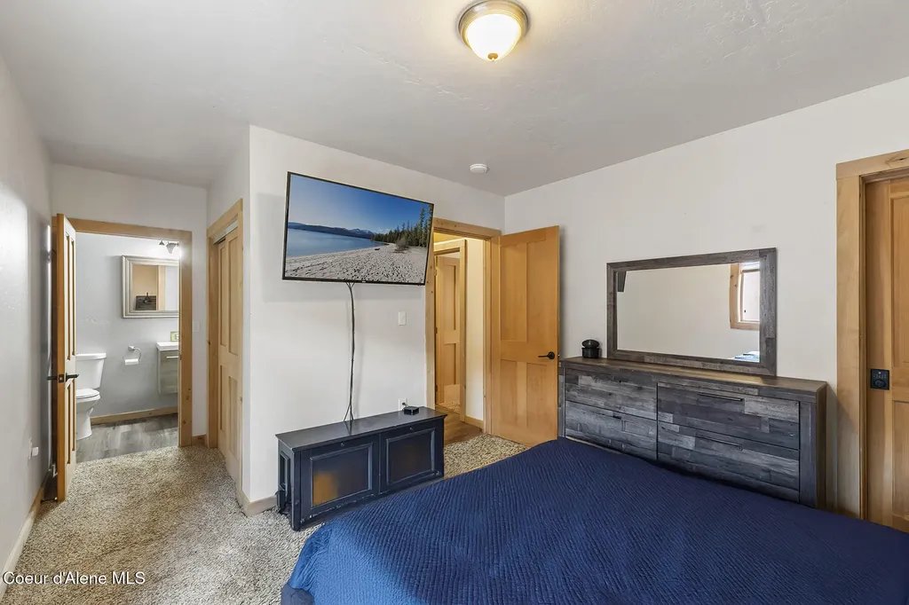 118 Timber Lane Nordman ID 83848
