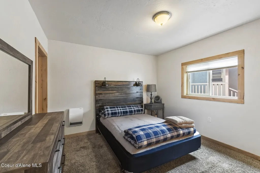 118 Timber Lane Nordman ID 83848
