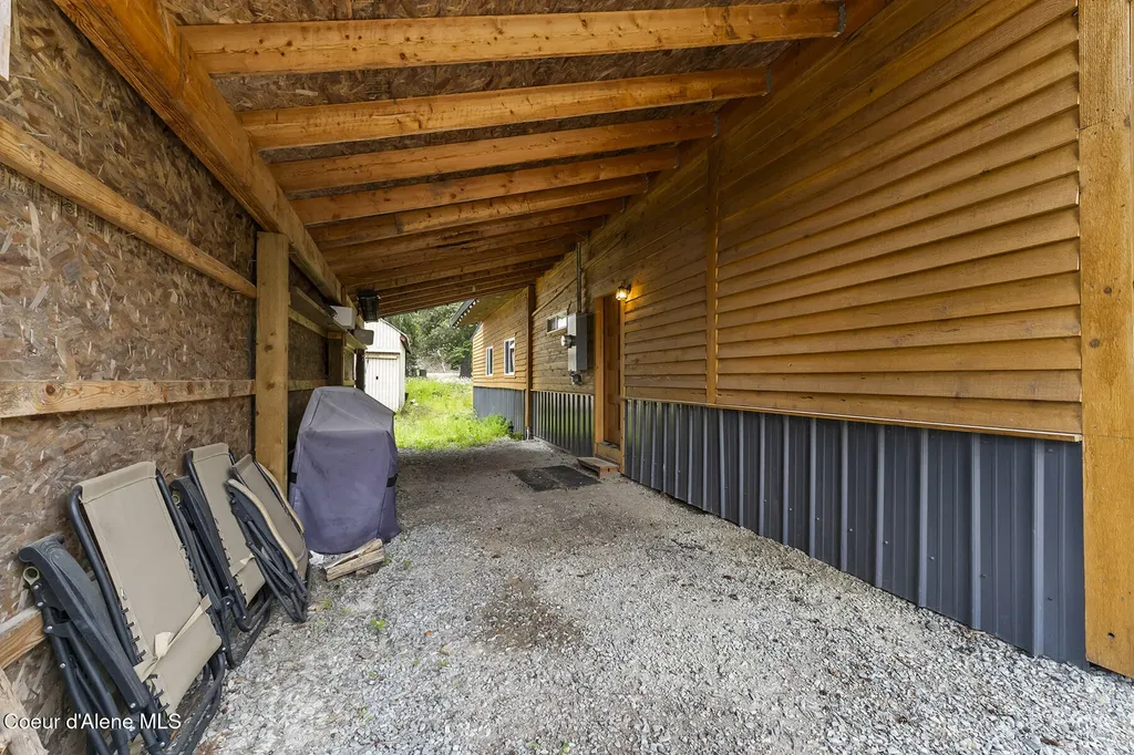 118 Timber Lane Nordman ID 83848