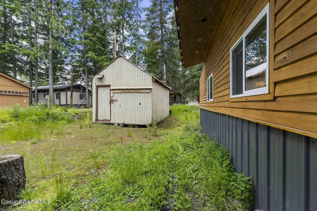 118 Timber Lane Nordman ID 83848