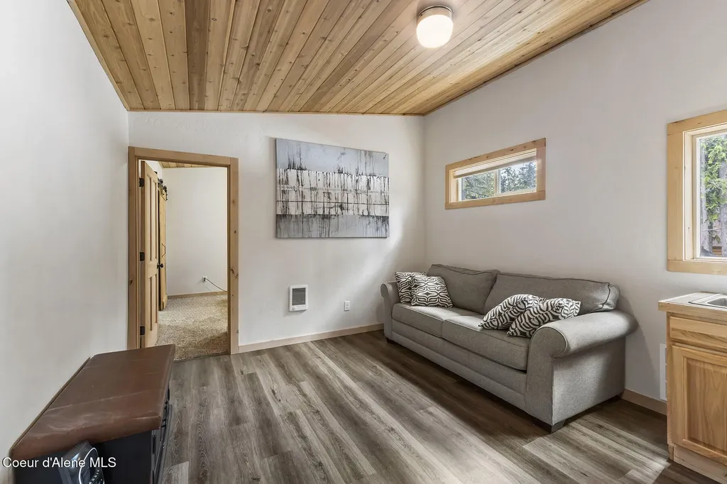 118 Timber Lane Nordman ID 83848