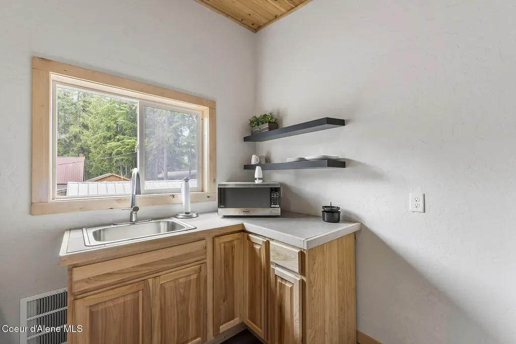 118 Timber Lane Nordman ID 83848