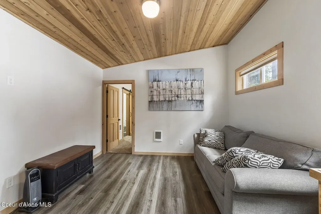 118 Timber Lane Nordman ID 83848