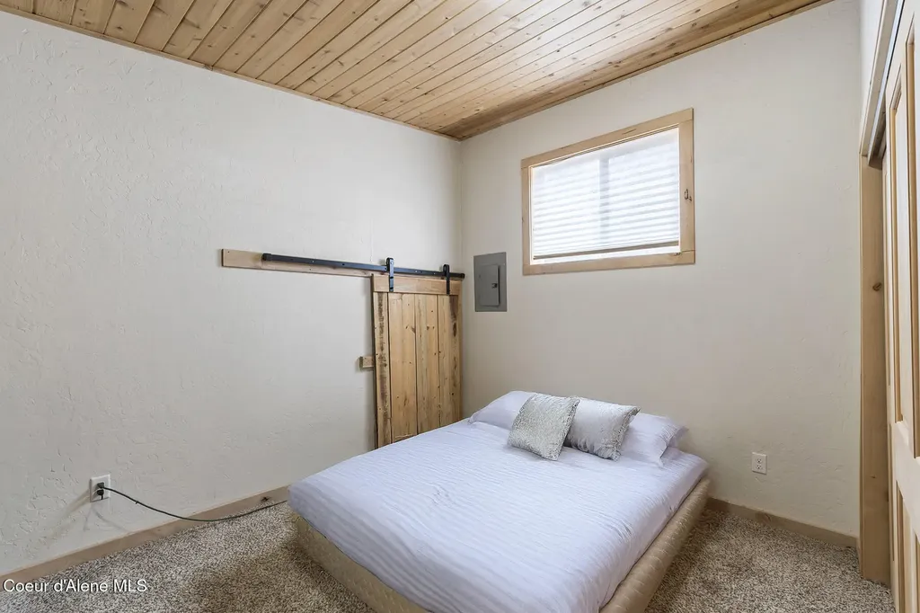 118 Timber Lane Nordman ID 83848
