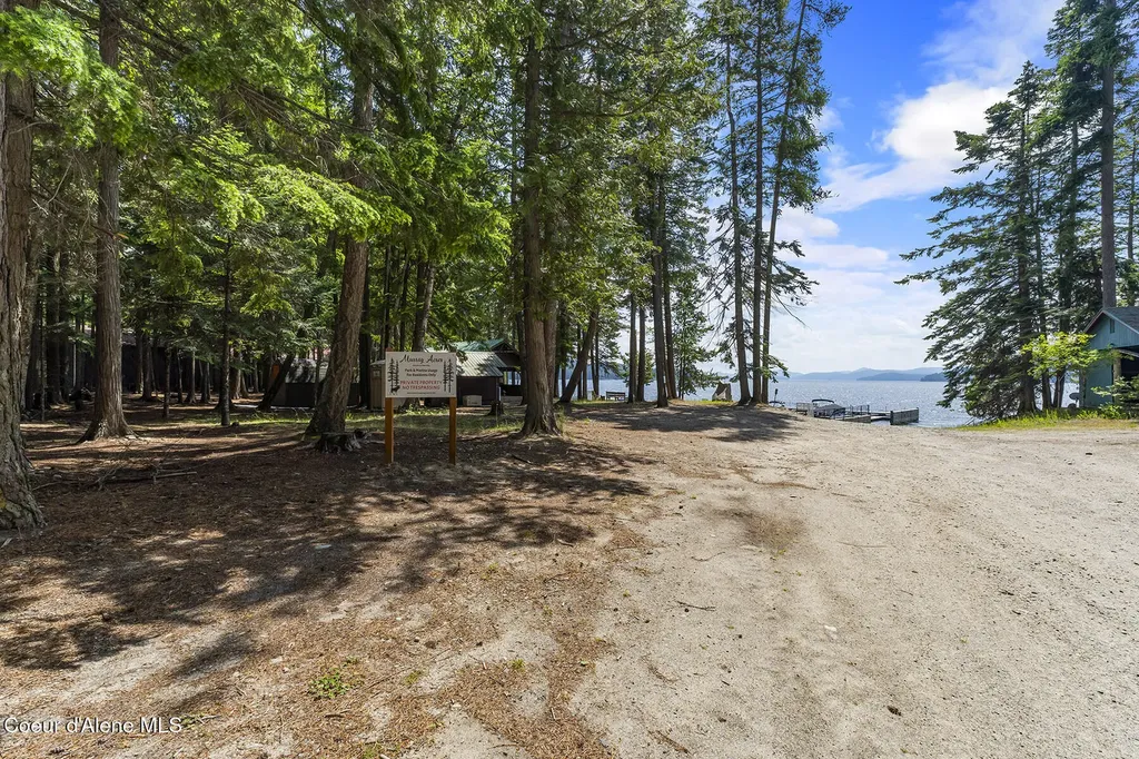 118 Timber Lane Nordman ID 83848