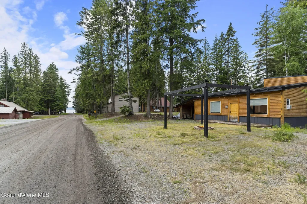 118 Timber Lane Nordman ID 83848