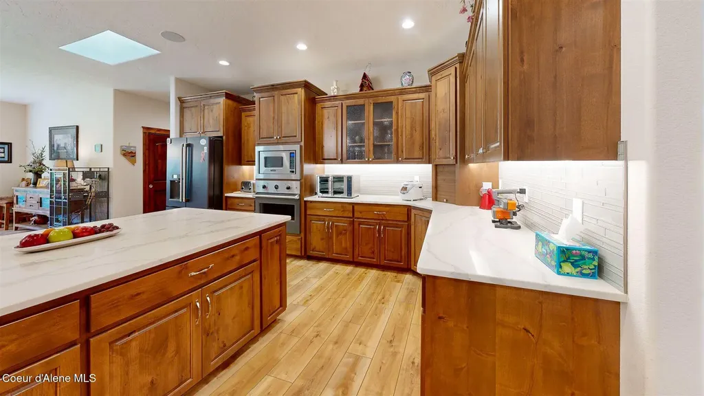 19398 N Ella Road Rathdrum ID 83858