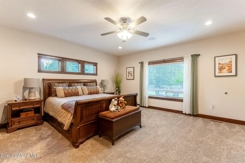 19398 N Ella Road Rathdrum ID 83858