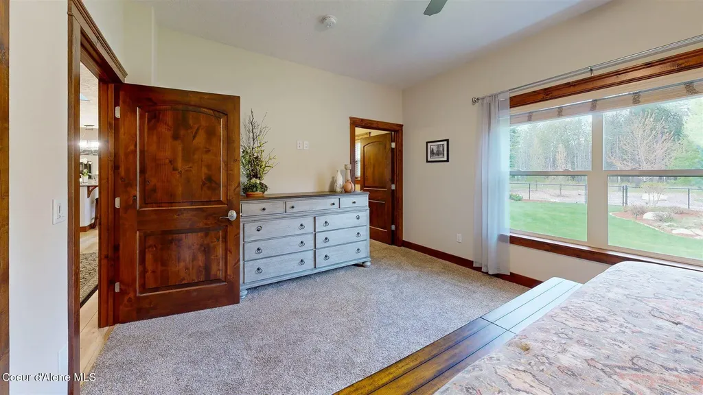 19398 N Ella Road Rathdrum ID 83858