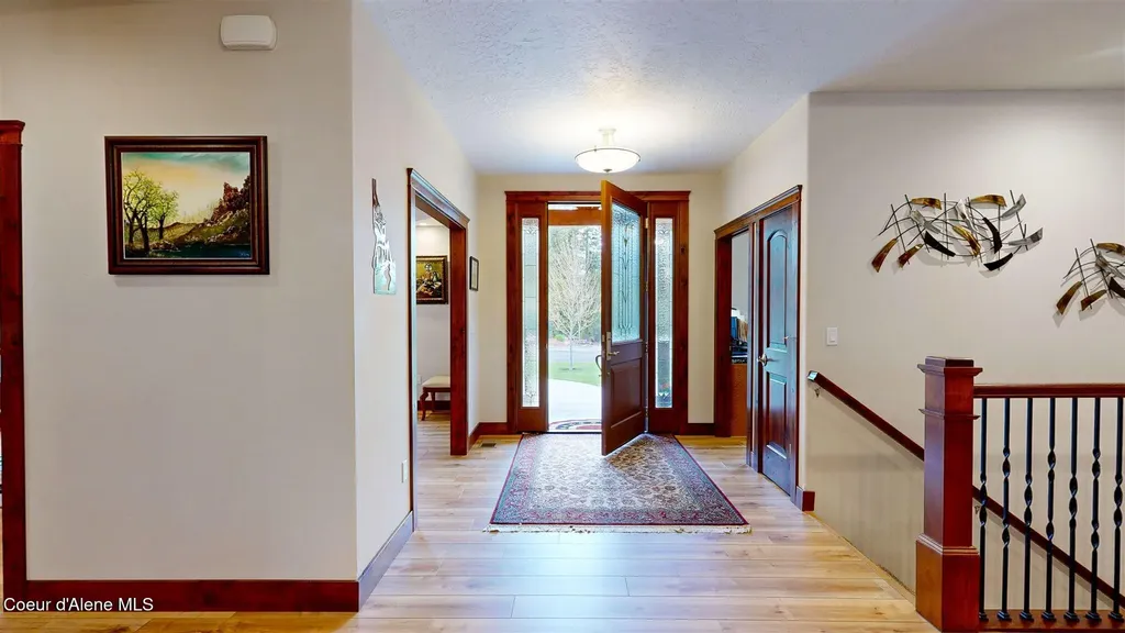 19398 N Ella Road Rathdrum ID 83858