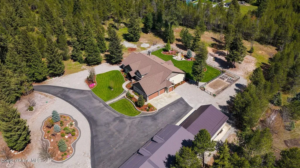 19398 N Ella Road Rathdrum ID 83858