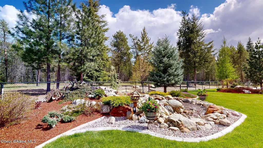 19398 N Ella Road Rathdrum ID 83858