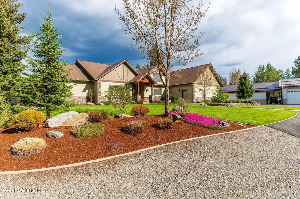 19398 N Ella Road Rathdrum ID 83858