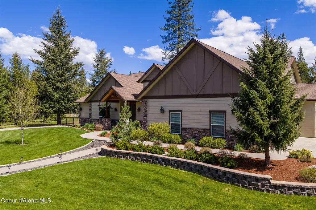 19398 N Ella Road Rathdrum ID 83858