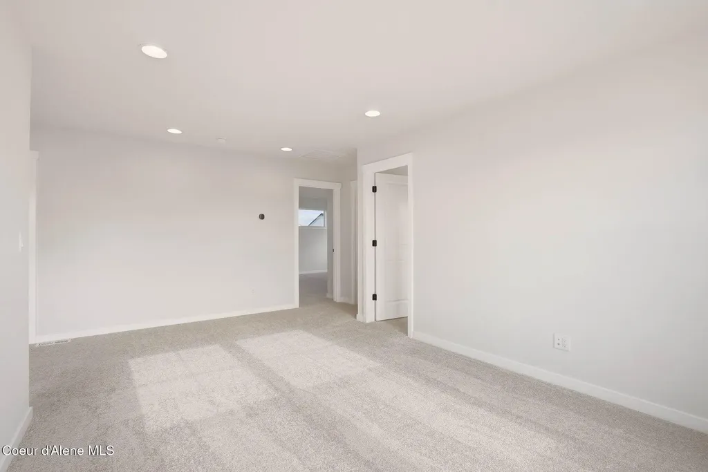 3297 N Segar Loop Post Falls ID 83854