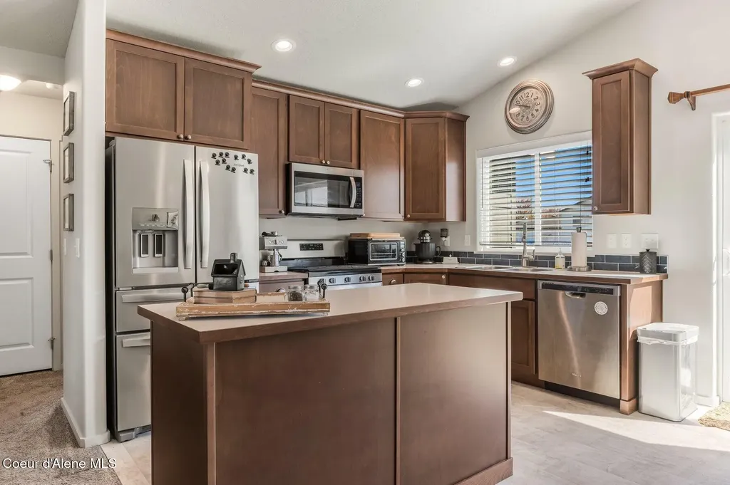 892 E Allenby Court Post Falls ID 83854