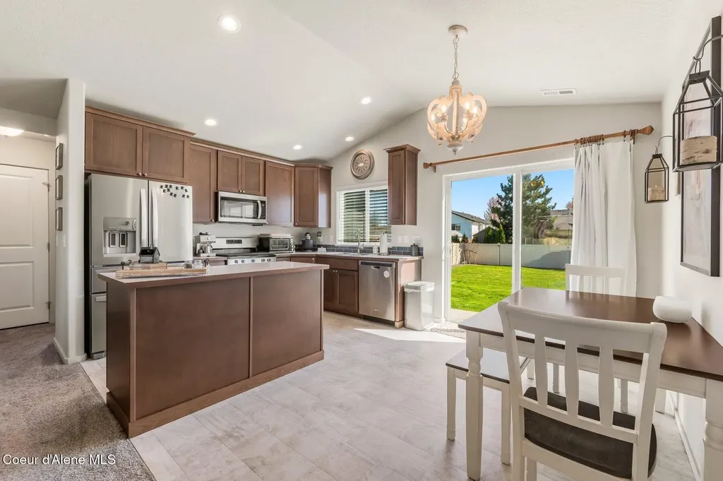 892 E Allenby Court Post Falls ID 83854