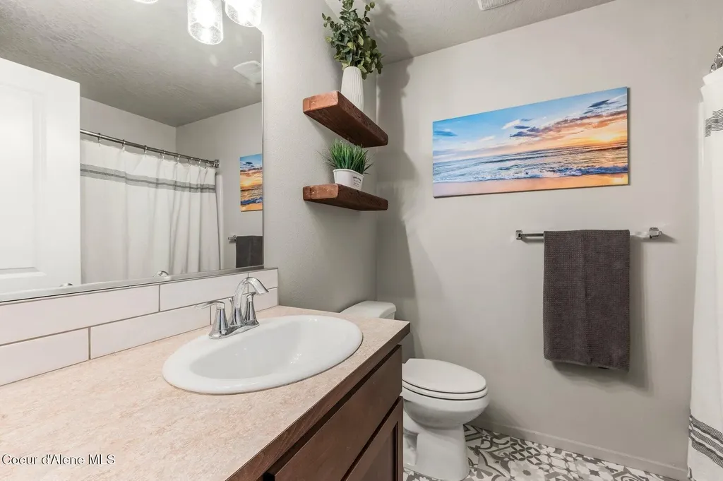 892 E Allenby Court Post Falls ID 83854