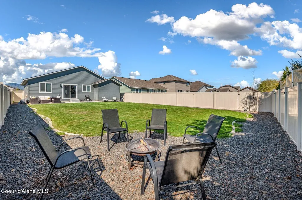 892 E Allenby Court Post Falls ID 83854