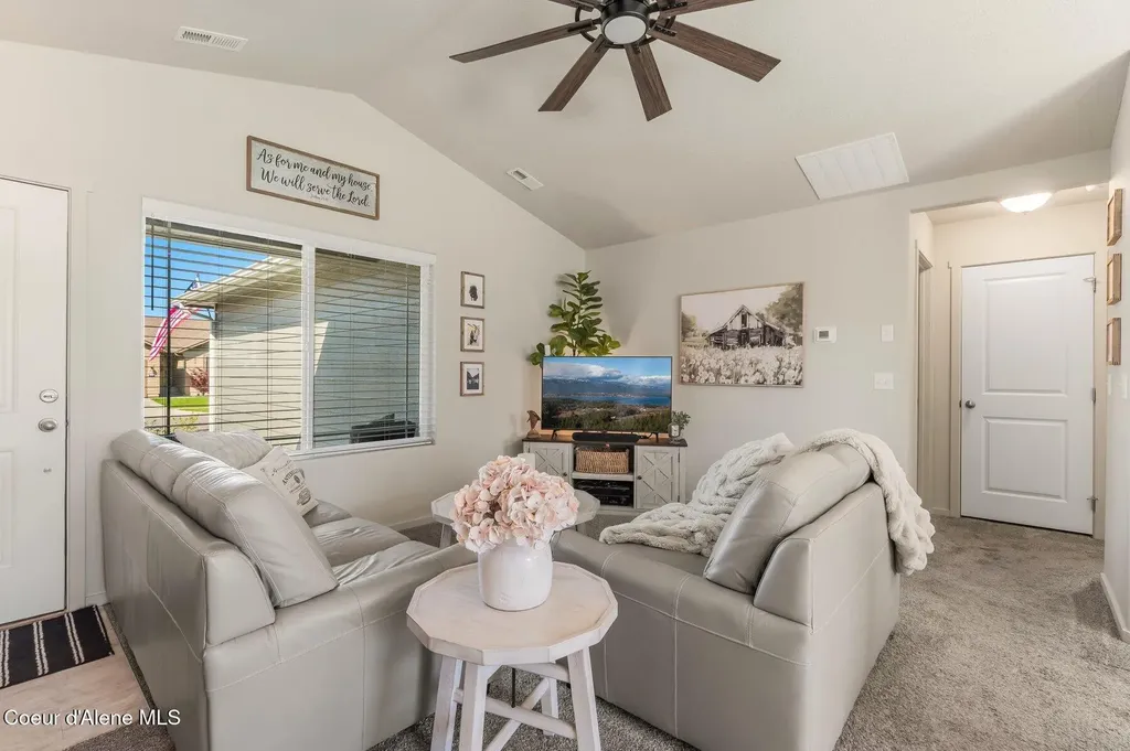 892 E Allenby Court Post Falls ID 83854