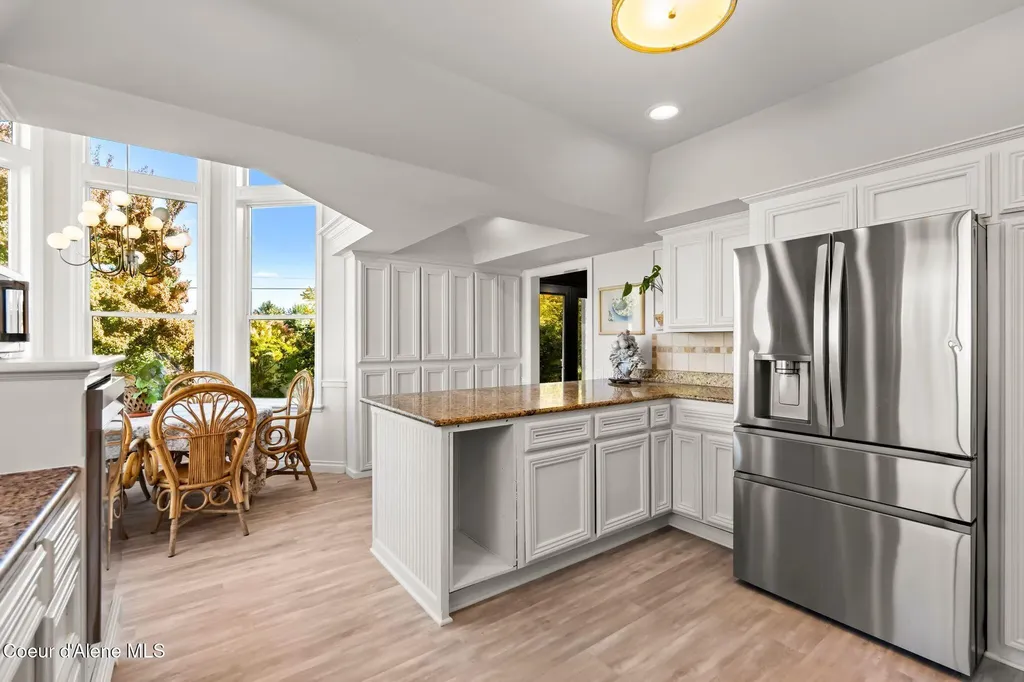 1406 J R Court Sandpoint ID 83864