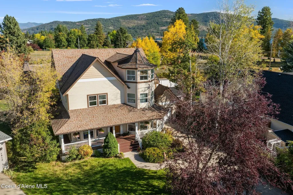 1406 J R Court Sandpoint ID 83864