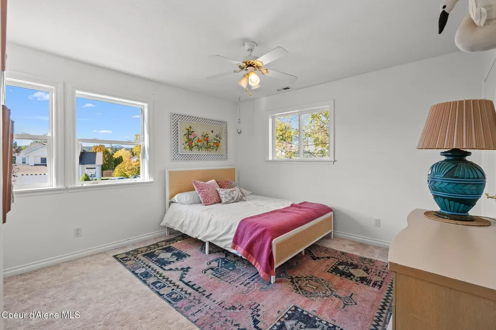 1406 J R Court Sandpoint ID 83864