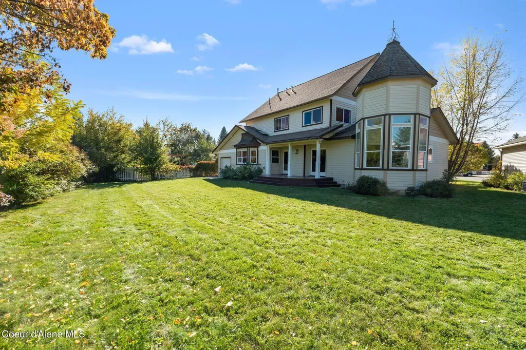 1406 J R Court Sandpoint ID 83864