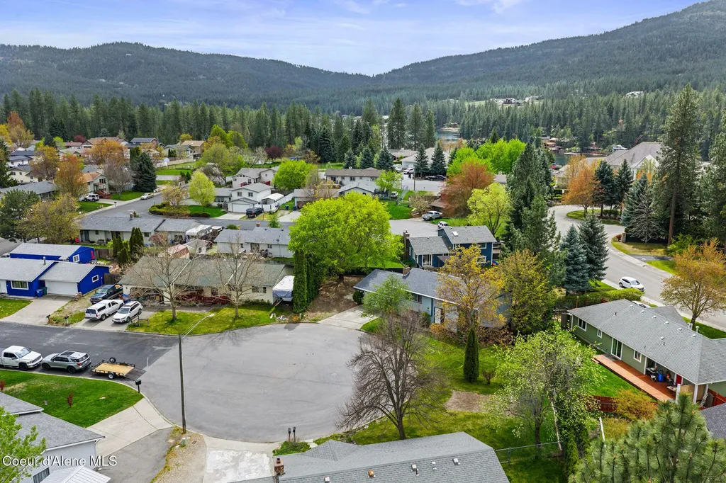 1500 E Brook Drive Post Falls ID 83854