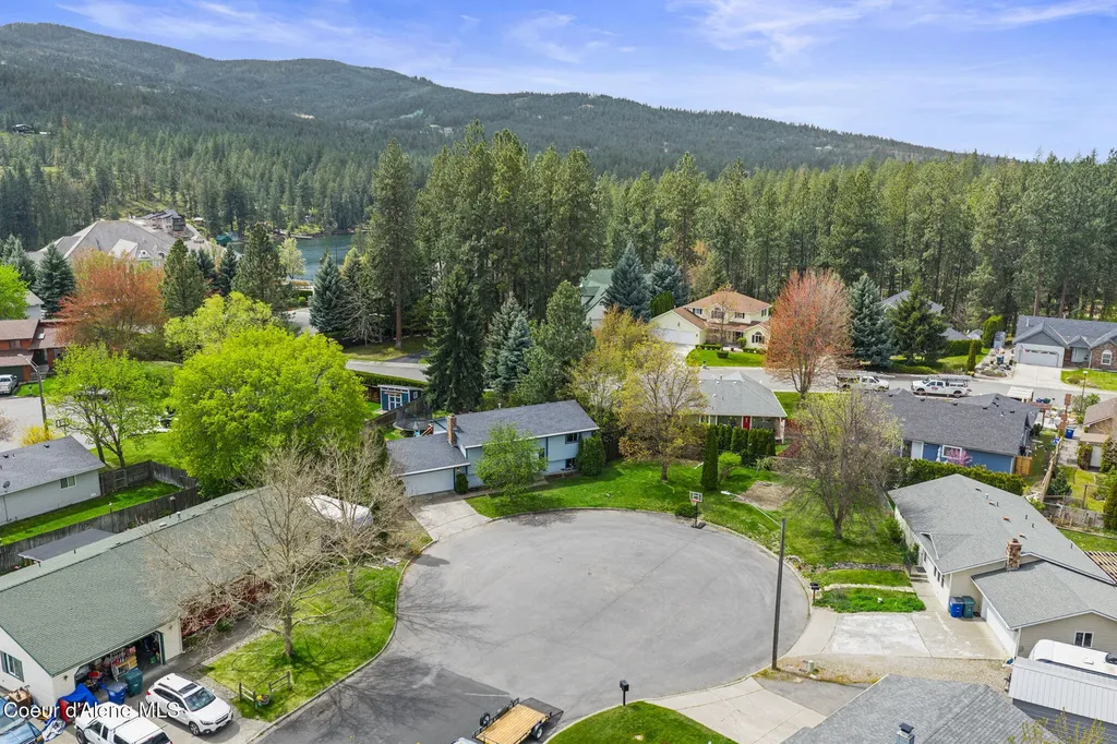 1500 E Brook Drive Post Falls ID 83854