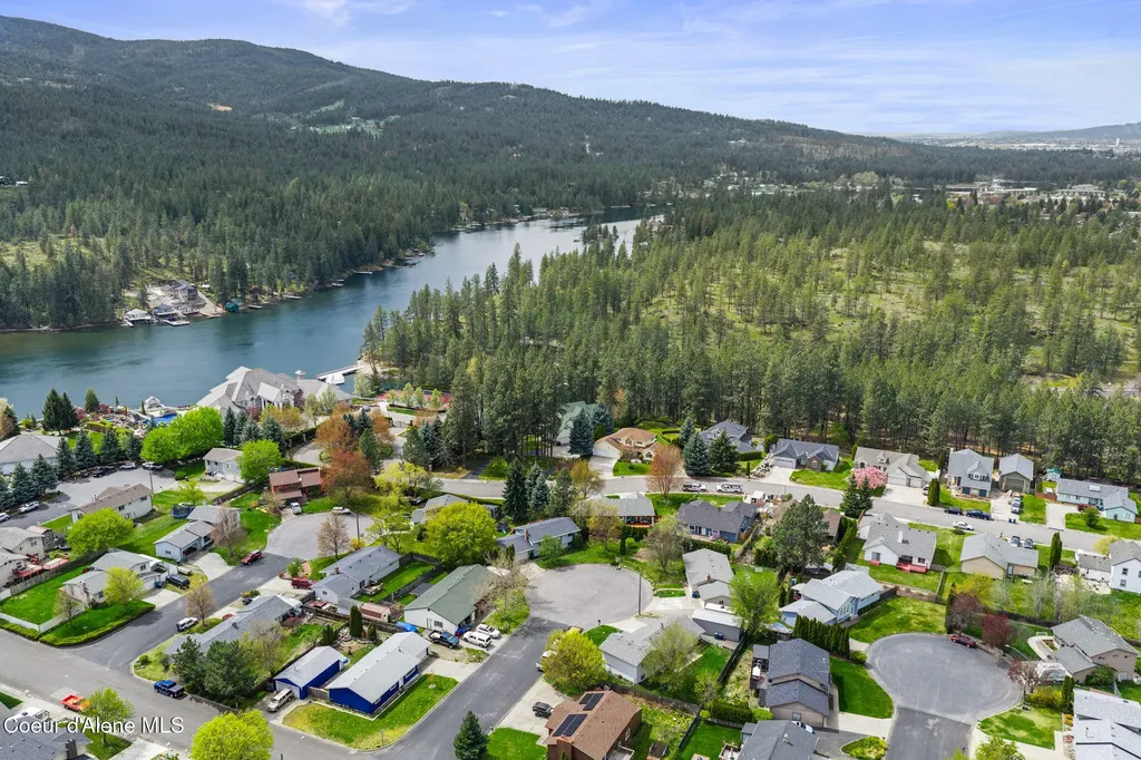 1500 E Brook Drive Post Falls ID 83854