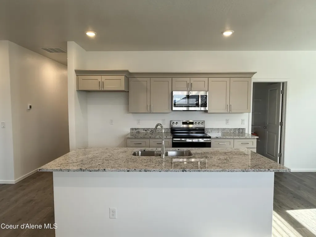 5332 E Aquila Avenue Post Falls ID 83854