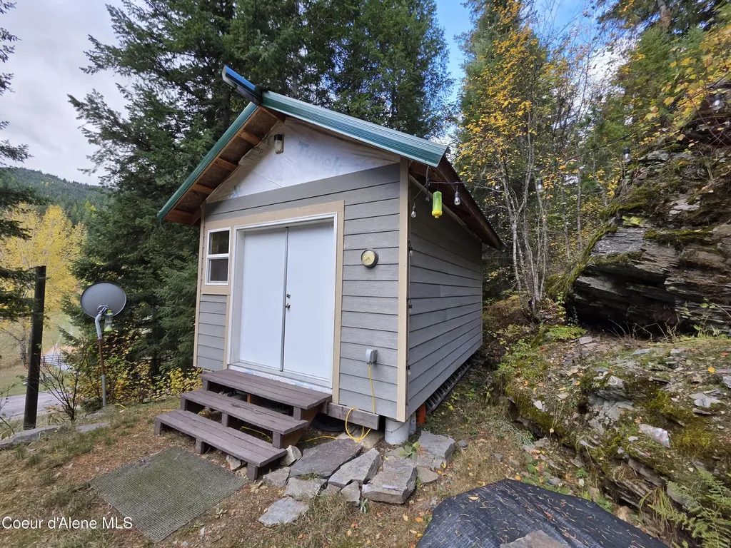 10755 Old River Road Kingston ID 83839