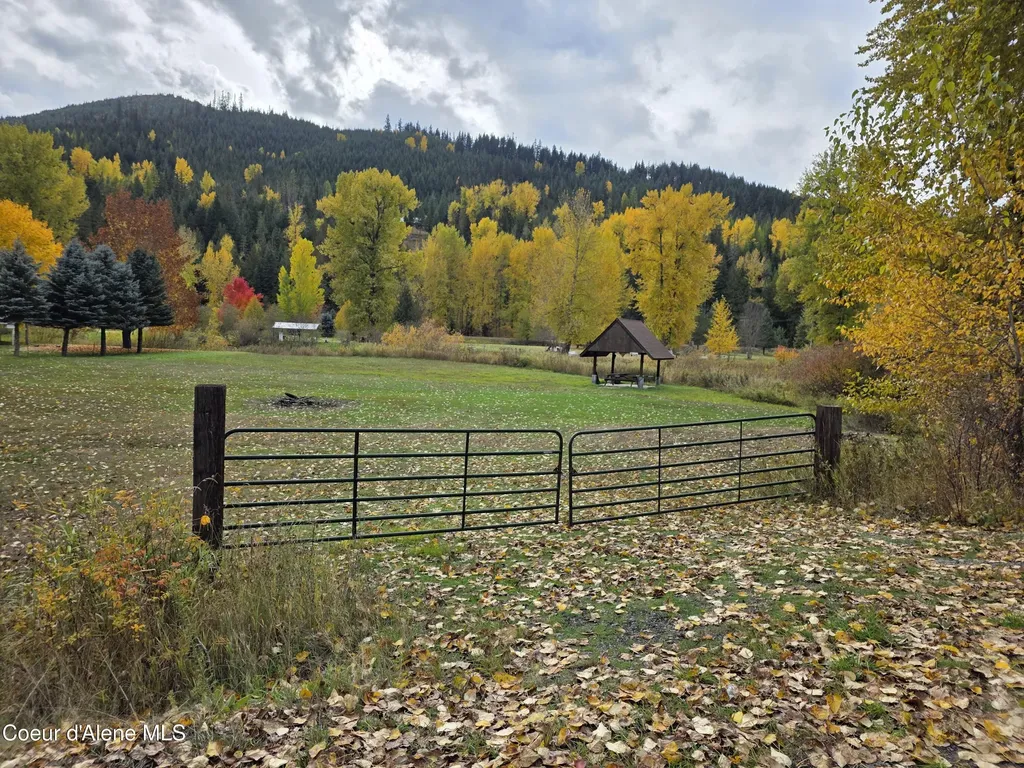 10755 Old River Road Kingston ID 83839
