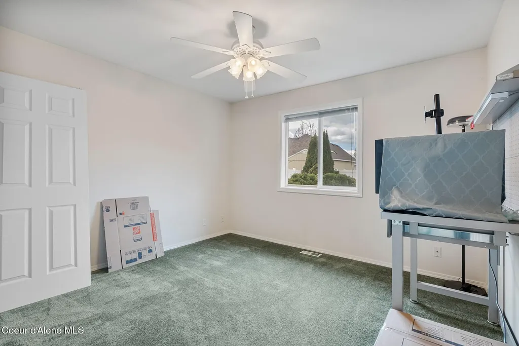 8185 N Sally Street Hayden ID 83835