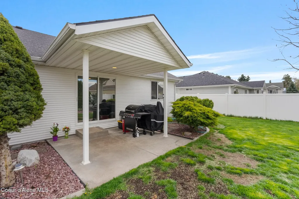 8185 N Sally Street Hayden ID 83835