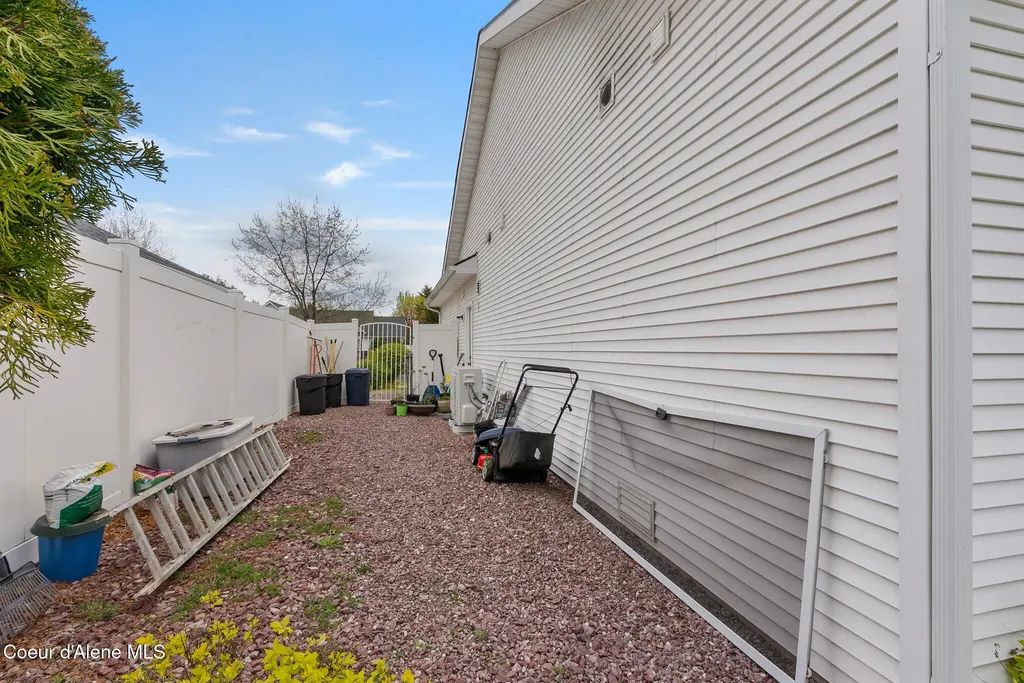 8185 N Sally Street Hayden ID 83835